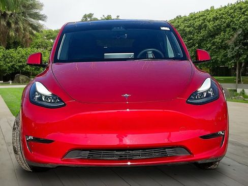 Used 2021 Tesla Model Y Performance image 2