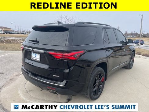 Used 2022 Chevrolet Traverse Premier w/ Redline Edition image 8