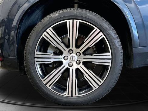 Certified 2025 Volvo XC90 T8 Ultra w/ Protection Package Premier AWD/4WD image 12