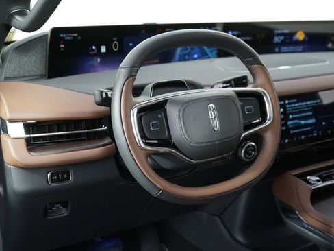New 2026 Lincoln Navigator Reserve AWD/4WD image 11