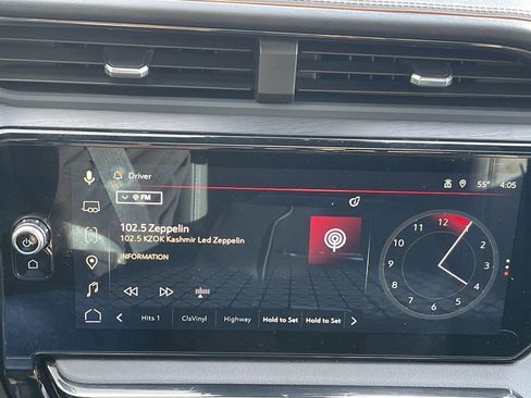 Used 2025 GMC Sierra 2500 AT4 w/ AT4 Premium Plus Package image 13