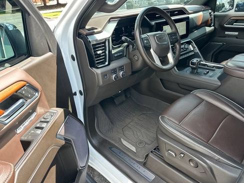 Used 2023 GMC Sierra 1500 Denali w/ Denali Reserve Package AWD/4WD image 15
