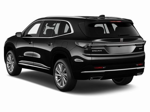 Used 2025 Buick Enclave Avenir w/ Super Cruise Package image 2