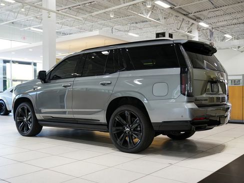 Used 2026 Cadillac Escalade Sport w/ Touring Package AWD/4WD image 8