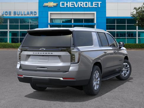 New 2026 Chevrolet Suburban LT RWD image 4