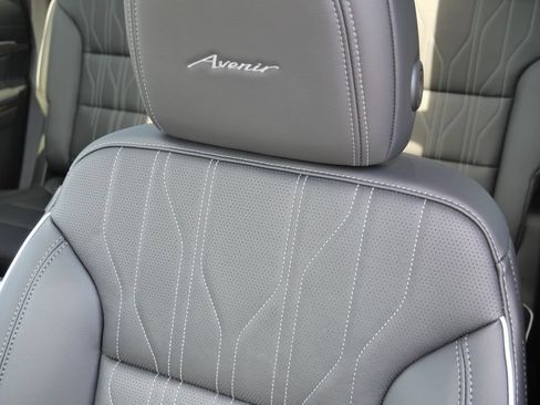 New 2026 Buick Enclave Avenir w/ Super Cruise Package AWD/4WD image 47