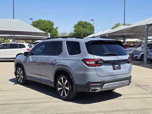 Used 2023 Honda Pilot Touring image 7