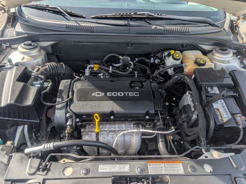 Used 2014 Chevrolet Cruze LS FWD image 14