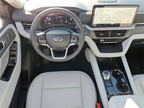 New 2026 Ford Explorer Platinum w/ LUX Leather Package image 7