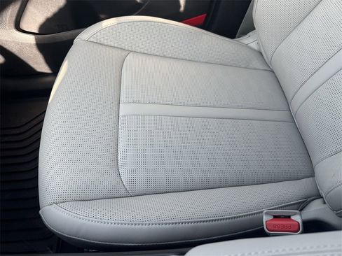 New 2025 Kia Sorento S image 42