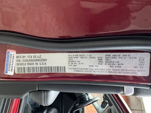 Used 2022 Jeep Grand Cherokee L Limited AWD/4WD image 32