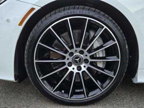 Used 2022 Mercedes-Benz E 450 4MATIC Cabriolet image 10