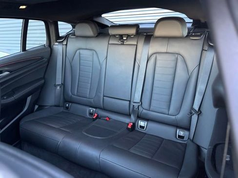 Used 2023 BMW X4 M40i AWD/4WD image 32