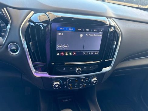Used 2023 Chevrolet Traverse LT AWD/4WD image 17