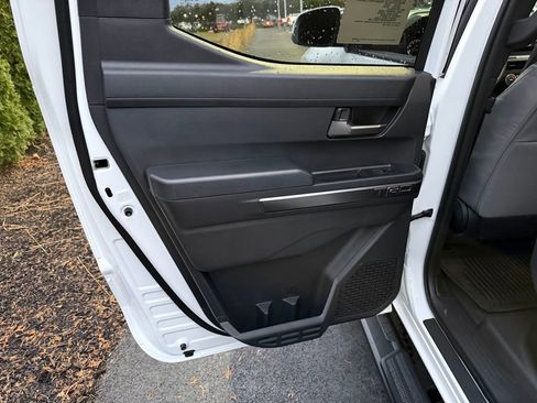 New 2025 Toyota Tacoma TRD Off-Road image 32