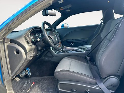 Used 2015 Dodge Challenger R/T w/ Quick Order Package 28B R/T image 15