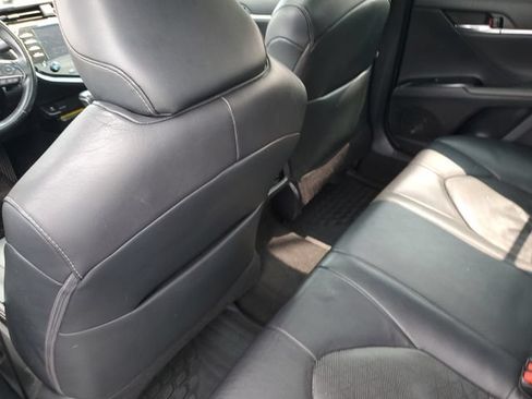 Used 2019 Toyota Camry XSE w/ Navigation Package FWD image 13