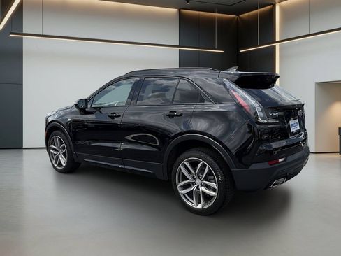 Used 2020 Cadillac XT4 Sport w/ Cold Weather Package FWD image 3