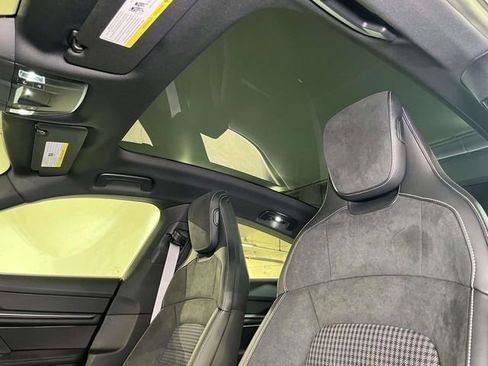 New 2026 Porsche Taycan image 19