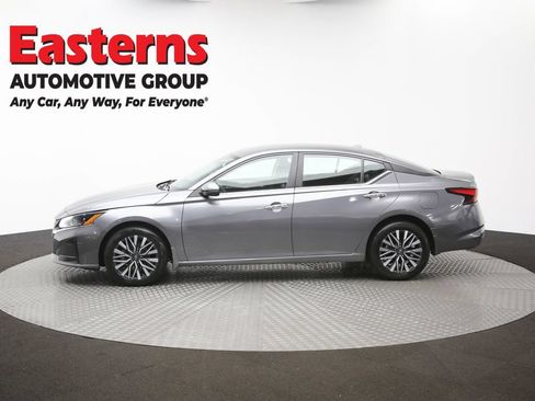 Used 2023 Nissan Altima 2.5 SV AWD/4WD image 59