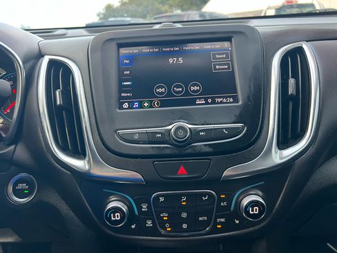 Used 2021 Chevrolet Equinox LT image 16