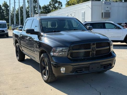 Used 2018 RAM 1500 Big Horn AWD/4WD image 4