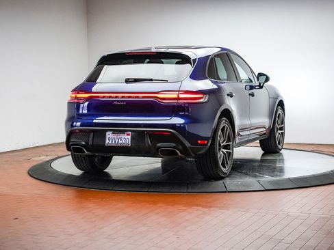 Certified 2026 Porsche Macan image 4