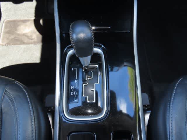 Used 2020 Mitsubishi Outlander SEL AWD/4WD image 23