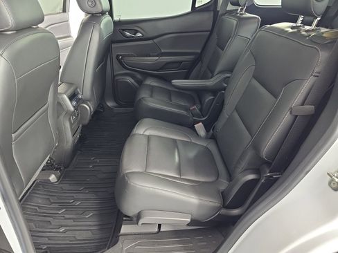 Used 2018 GMC Acadia SLT image 34