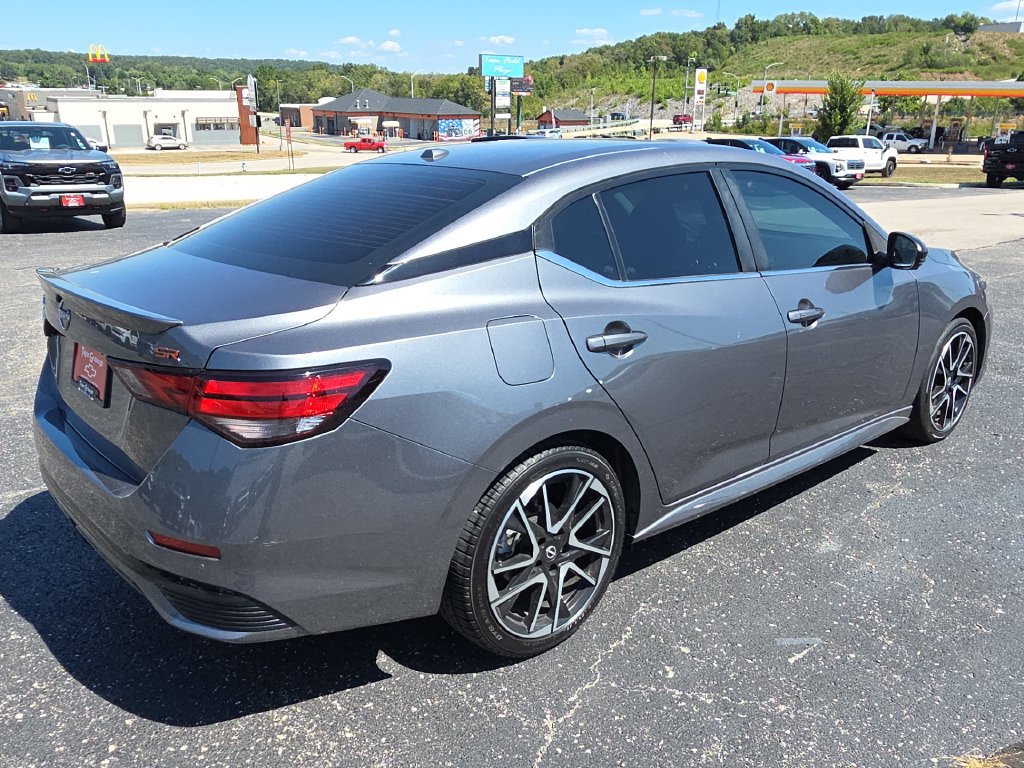 Used 2024 Nissan Sentra SR w/ SR Premium Package FWD image 8