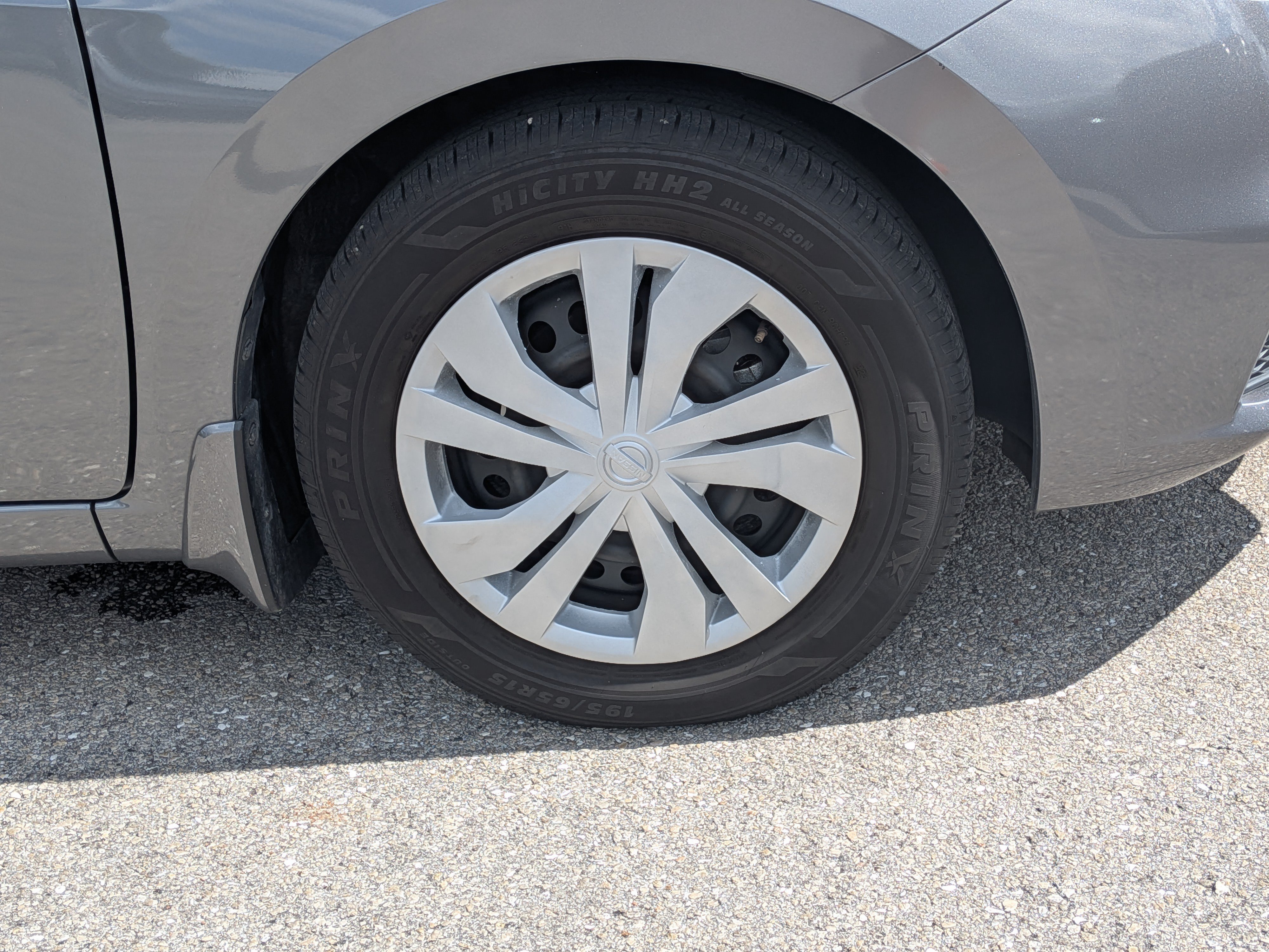 Used 2021 Nissan Versa S FWD image 11