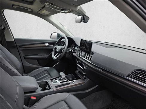 Certified 2023 Audi Q5 2.0T Premium w/ Convenience Package image 12