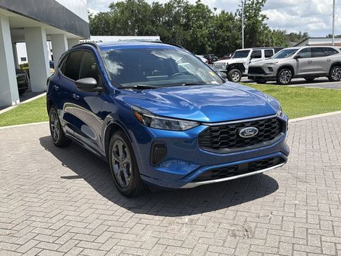 Used 2023 Ford Escape ST-Line w/ Tech Pack #1 FWD image 7