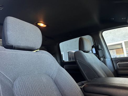 Used 2019 RAM 1500 Big Horn image 24