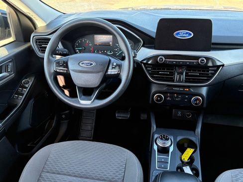 Used 2021 Ford Escape SE image 12