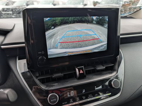 Used 2024 Toyota Corolla LE FWD image 19