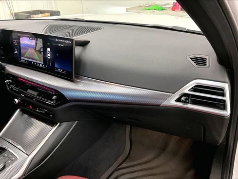 Used 2025 BMW 330i xDrive Sedan w/ M Sport Package image 18