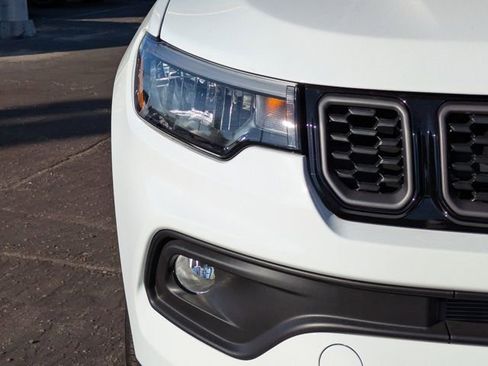 New 2026 Jeep Compass Latitude image 10