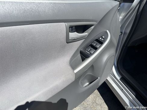 Used 2010 Toyota Prius Five FWD image 7