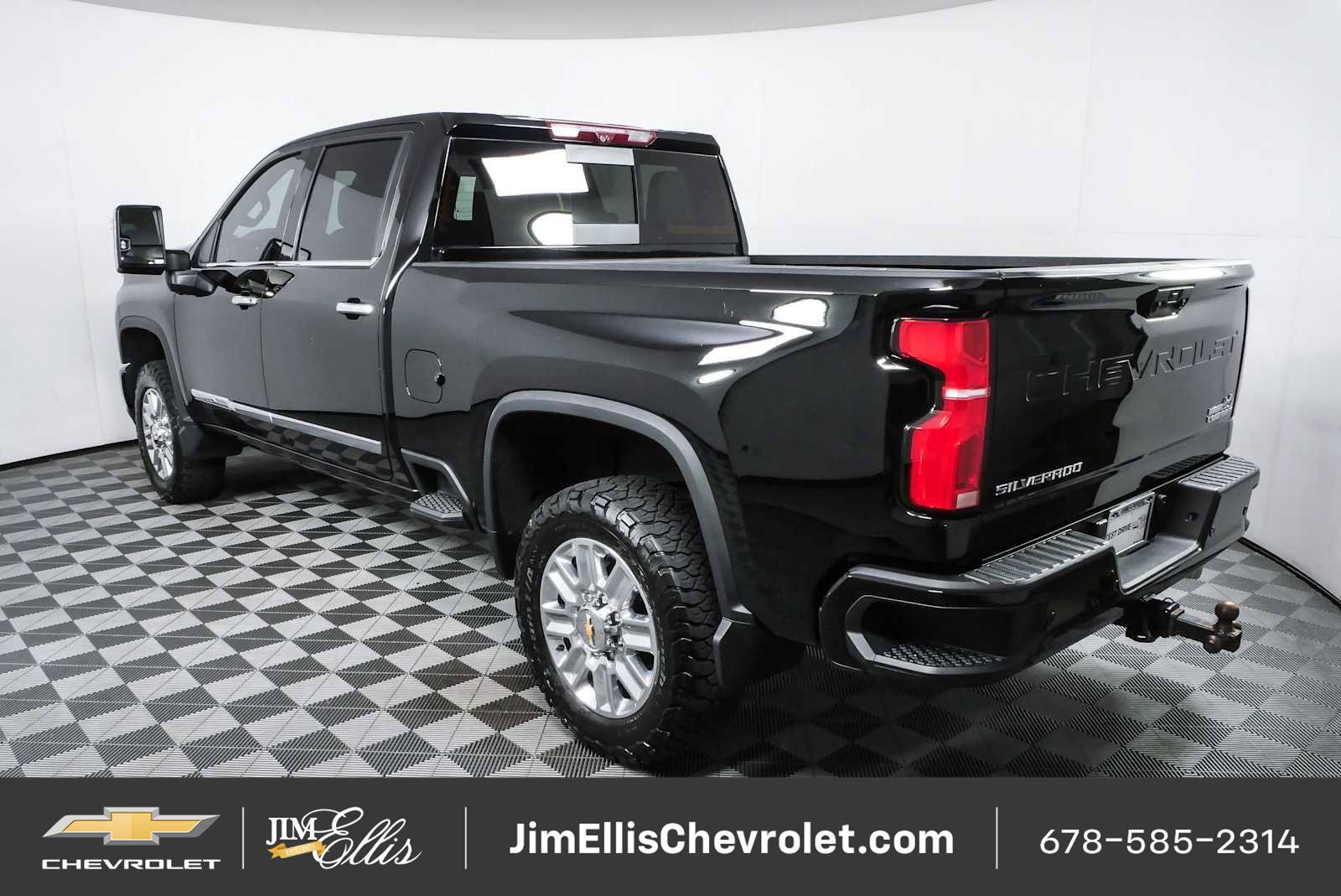 Certified 2024 Chevrolet Silverado 2500 High Country w/ Technology Package AWD/4WD image 30