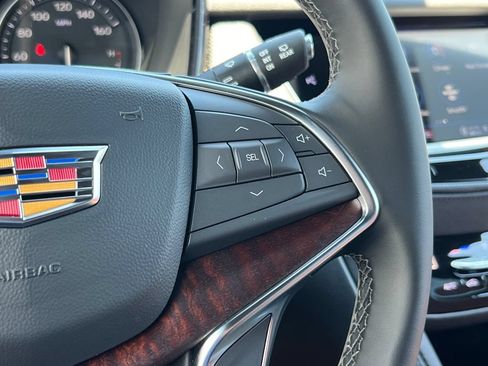 New 2026 Cadillac XT5 Premium Luxury w/ LPO, ONYX Package FWD image 35