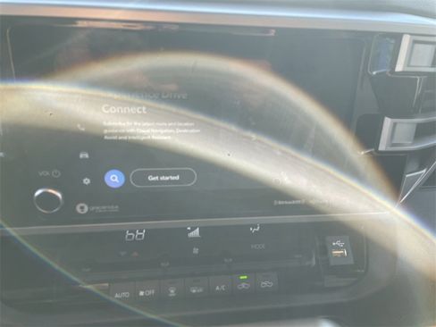 Used 2022 Toyota Tundra SR5 w/ SR5 Convenience Package image 19