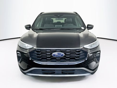 Used 2025 Ford Escape ST-Line FWD image 2