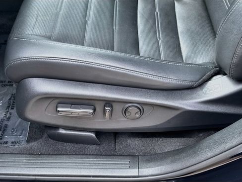 Certified 2024 Honda CR-V EX-L image 17