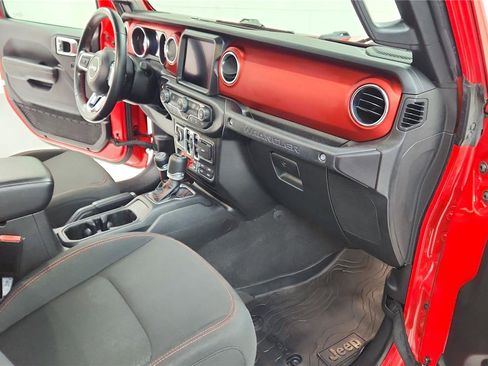 Used 2021 Jeep Wrangler Unlimited Rubicon image 32