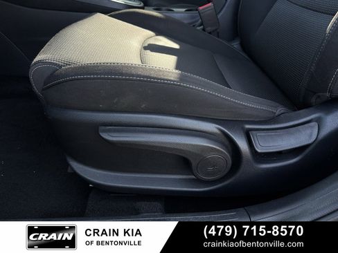 Used 2019 Kia Forte FE image 11