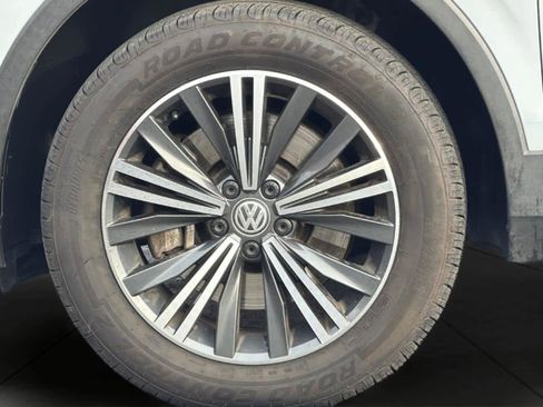 Used 2018 Volkswagen Tiguan SEL image 11