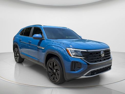 New 2026 Volkswagen Atlas Cross Sport SE FWD image 8