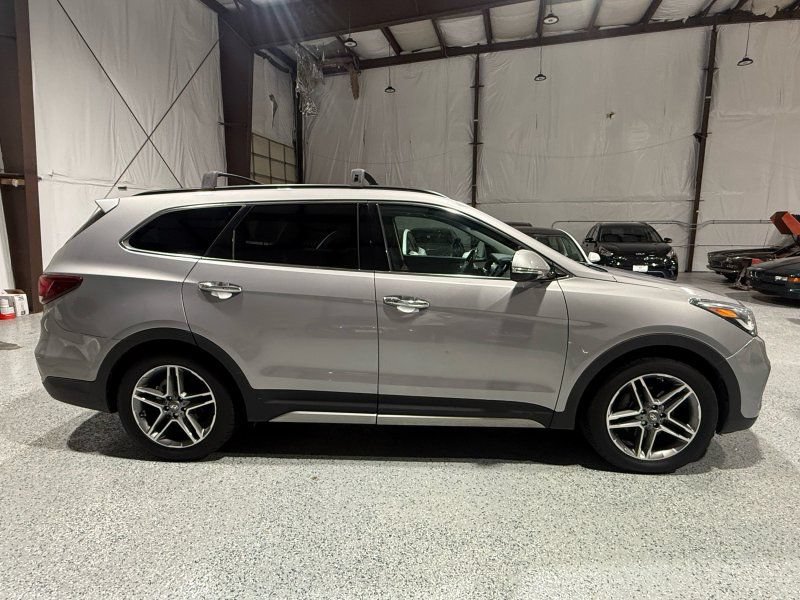 Used 2017 Hyundai Santa Fe Limited AWD/4WD image 7