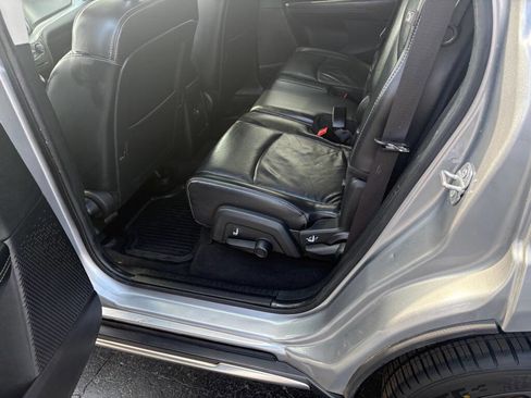 Used 2018 Dodge Journey Crossroad w/ Nav & Sun Group AWD/4WD image 38